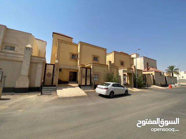 للإيجار شقة عوائل بحي الرفيعة