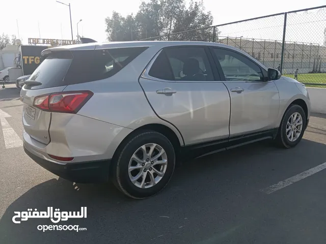 Chevrolet Equinox 2018 silver color