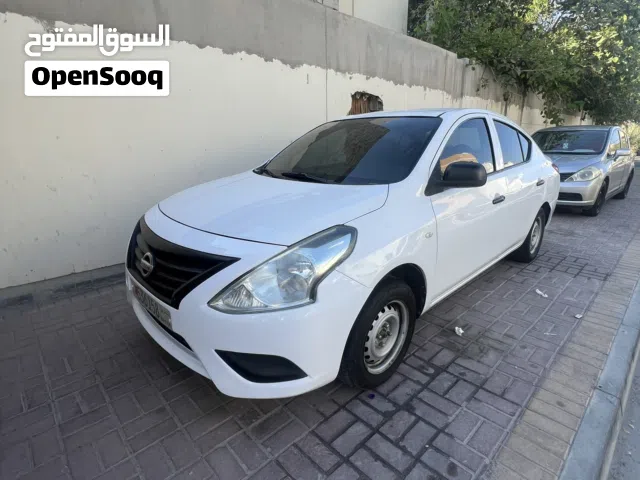 2016 Nissan Sunny Standard