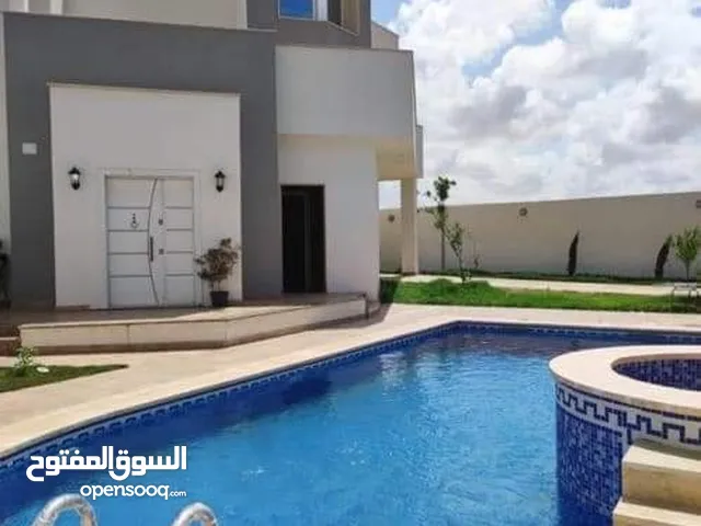 390 m2 4 Bedrooms Villa for Sale in Tripoli Al-Baesh
