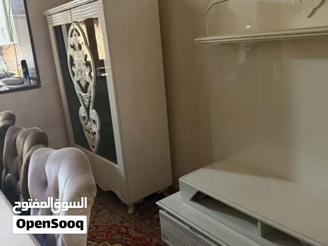 طاولة أكل للبيع