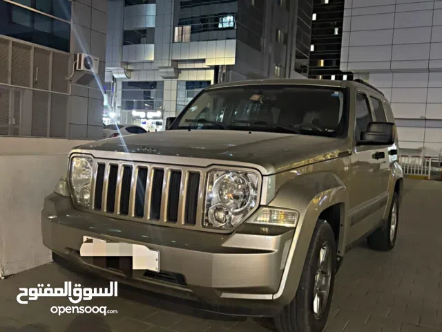 جيب شيروكي 2011 مواصفات خليجيه