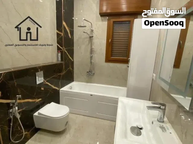 165 m2 4 Bedrooms Apartments for Rent in Tripoli Zawiyat Al Dahmani