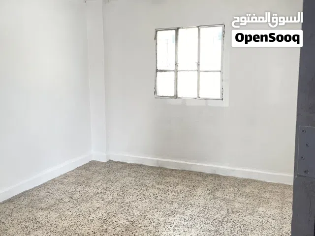 شقه للأيجار طابق ثالث