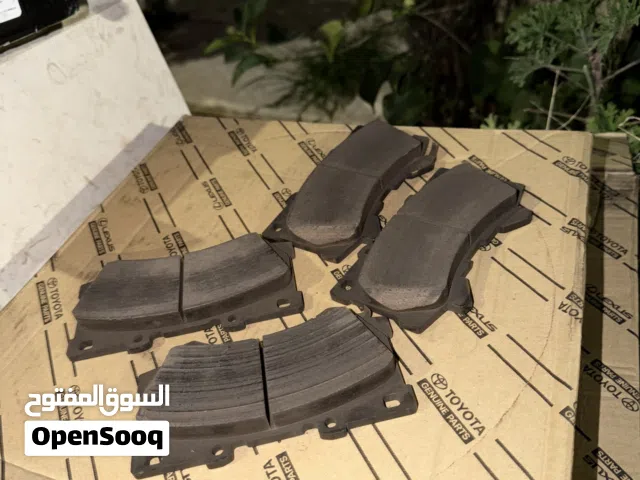 بريكات ودرمات اصلي لتويوتا لاند كروزر 2022 مستعملات