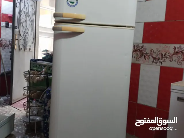 ثلاجة مستعملة للبيع