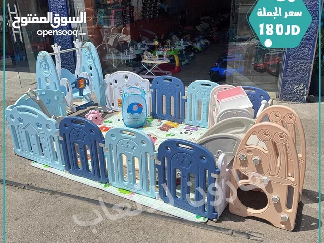 مستلزمات حضانات طاولات و مراجيح و سحاسيل و بسكاليت و حواجز و كرة قدم و كراسي طعام من المستورد مباشره