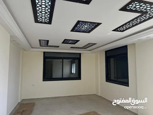 270 m2 3 Bedrooms Apartments for Sale in Ramallah and Al-Bireh Surda