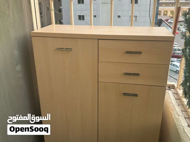 خزانه كتب ا. احذيه