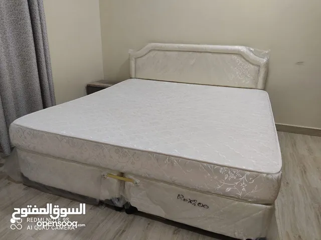 سرير مزدوج للبيع في عمان على السوق المفتوح