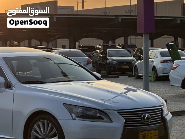 للبيع LS 460L لكزس فئه الارج بحاله الوكاله ما تشتكي من اي مشاكل جاهزه للاستخدام