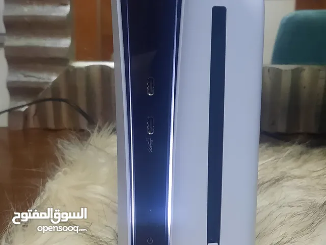 للبيع: جهاز PS5 نظيف جداً مع حساب فيه فيفا 25