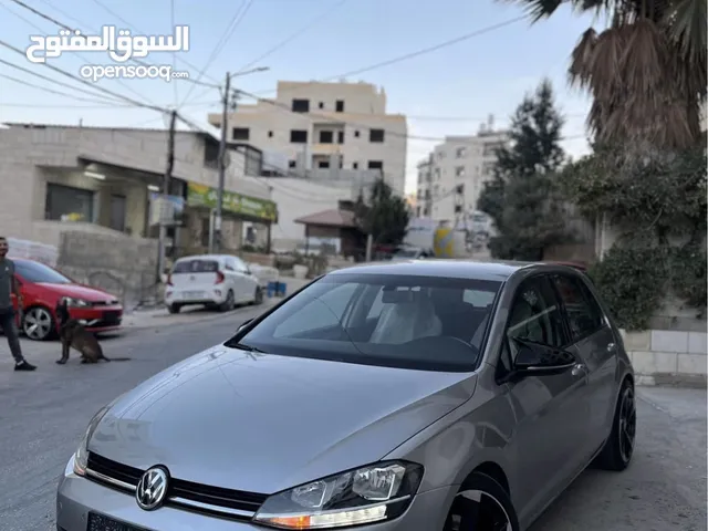جولف mk 7.5 مميزة بفحصها