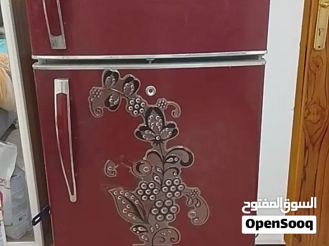 ثلاجة للبيع