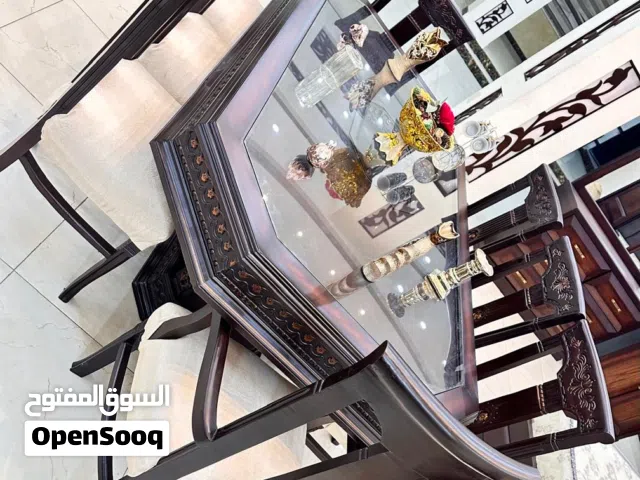 طاوله سفره 8 كراسي خشب زان صلدزجاج حراري قوي ومتين استخدام بسيط جدآ تفصيل وليس تجاري للبيع بسع