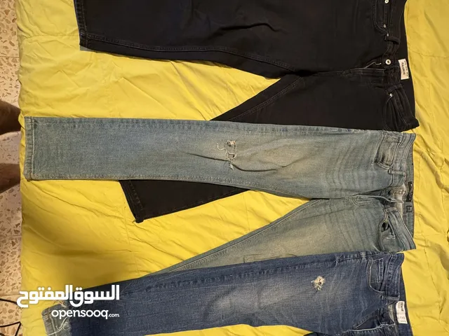 اي بنطلون بول اند بير وبيرشكا