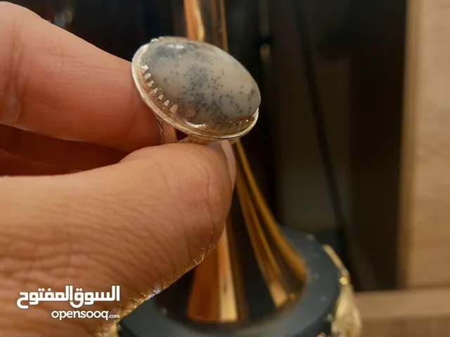 خاتم عقيق داوودي شجري طبيعي لكط علذمه مكاني البصره القبله الحجر قديم الفضه جديده نسائي_رجالي