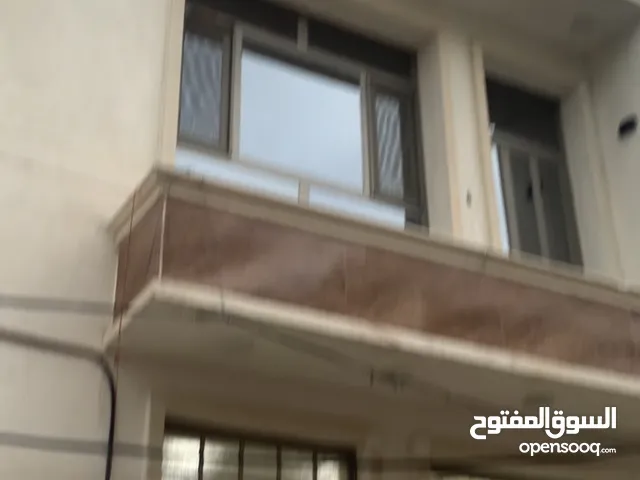 120 m2 2 Bedrooms Townhouse for Rent in Baghdad Kadhimiya