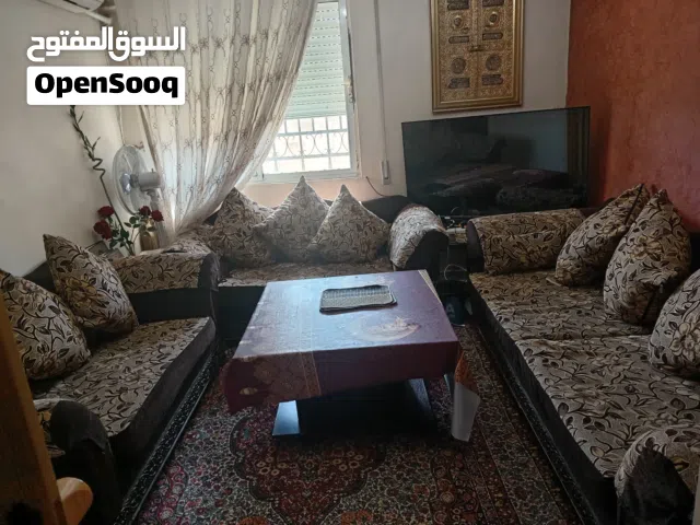 طقم كنب خشب زان 9 مقاعد بحالة جيدة للبيع
