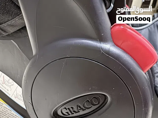 car seat كرسي سيارة
