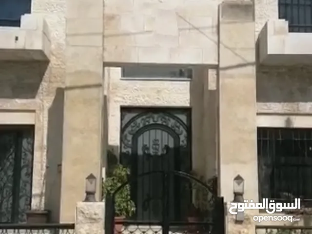 450m2 More than 6 bedrooms Villa for Sale in Amman Dabouq