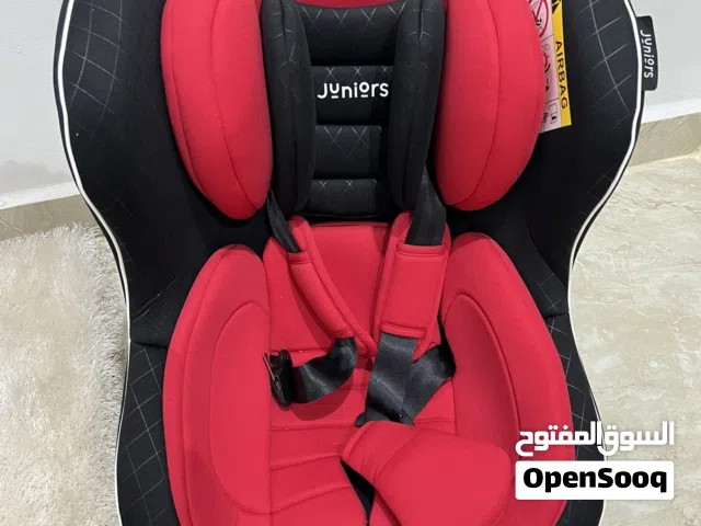 كرسي سيارة ماركة جونيور استخدام بسيط جدا