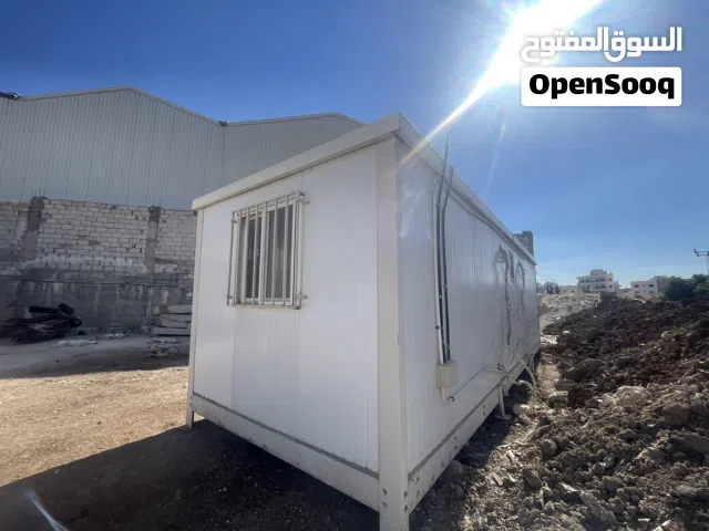 كرفان للبيع 9*3 فوم بلكامل وارضية باركية بحالة الوكالة مع مكيفين للبيع بسعر ممتاز