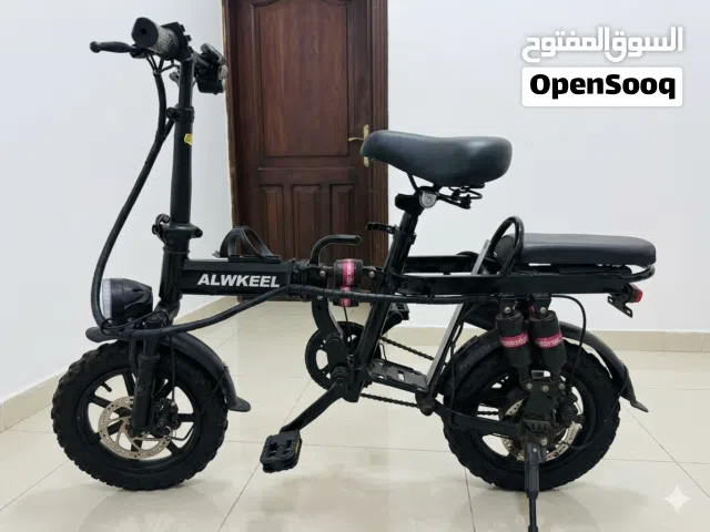 لقطة للبيع: سيكل كهربائي الوكيل مقاس 16 - شبه جديد وسريع طيارة