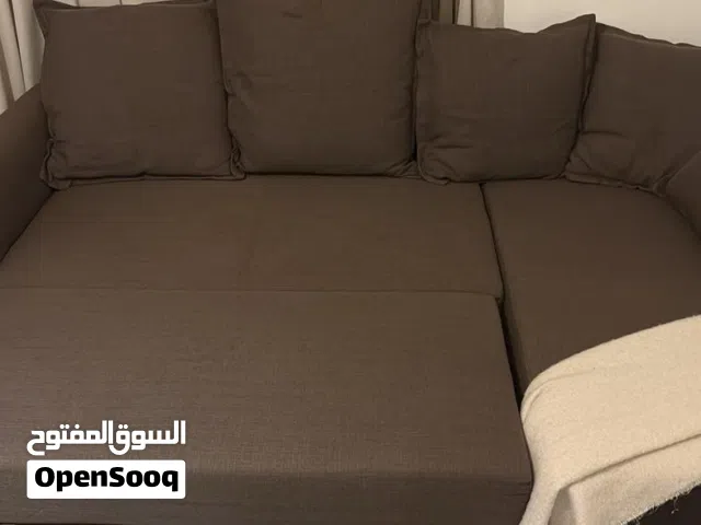 كنبة سرير من IKEA مع تخزين – نظيفة جداً – بحالة ممتازة