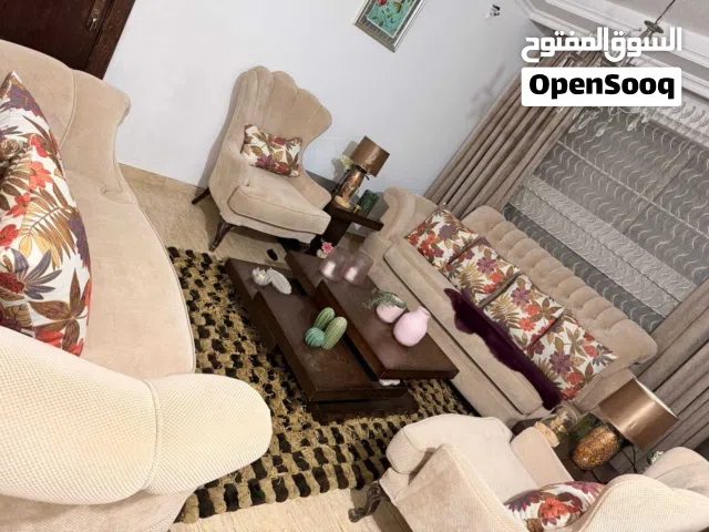 غرفة ضيوف كاملة للبيع