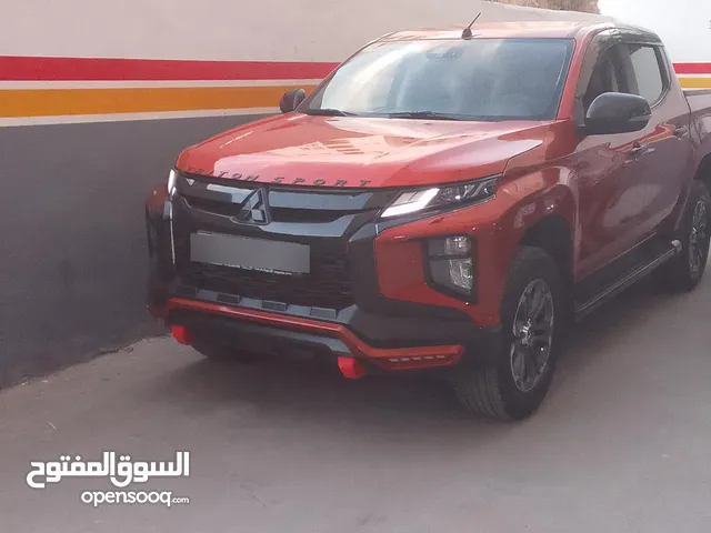 متسوبيشي l200. سبورتيرو بحالة الوكاله