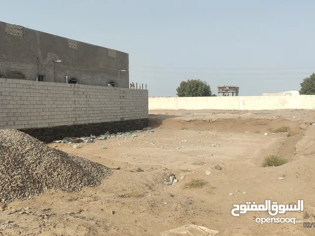 ارضية ركنية للبيع 180م2 بيراحمد