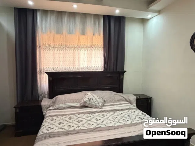 غرفة نوم بحالة الوكاله خشب زان اصلي