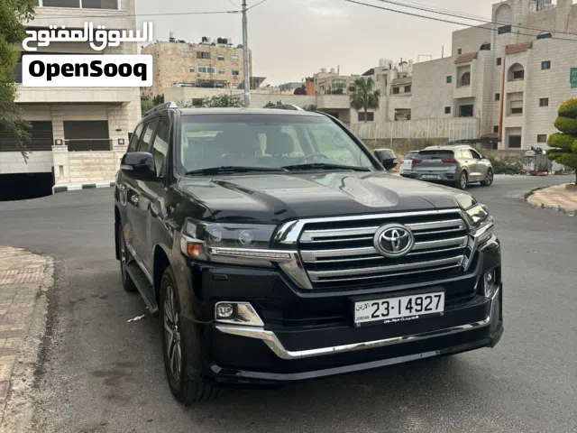 2017 Toyota Land Cruiser GXR