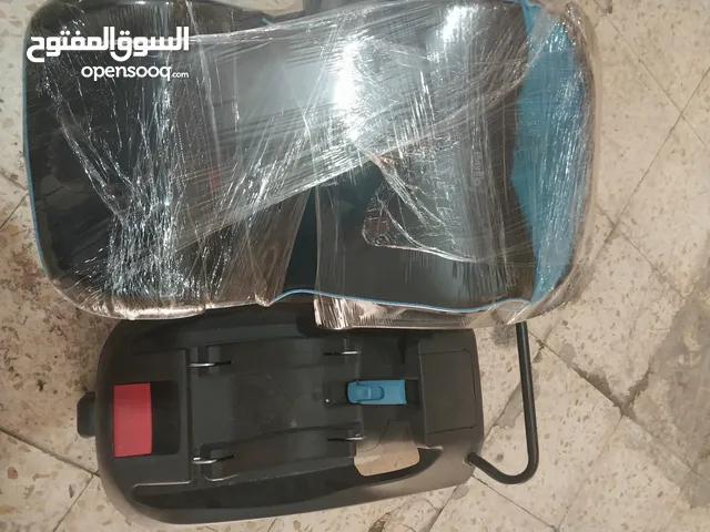 عرباية اطفال مع كوت ماركة even flo بحالة ممتازة للبيع