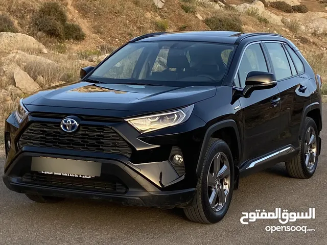 Toyota RAV4 Model : 2020