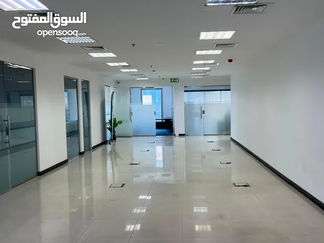 مكاتب للإيجار في قلب الدوحة قريب من إشارة