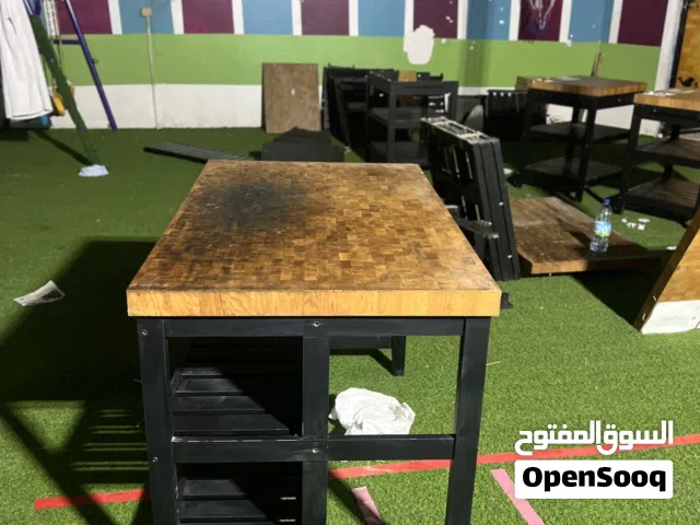 طاولات نظيفه  من ايكيا