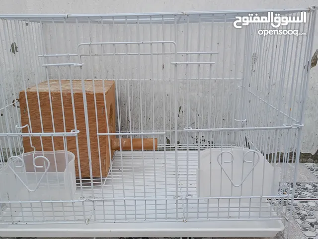 للبيع قفص متوسط للطيور جاهز للانتاج