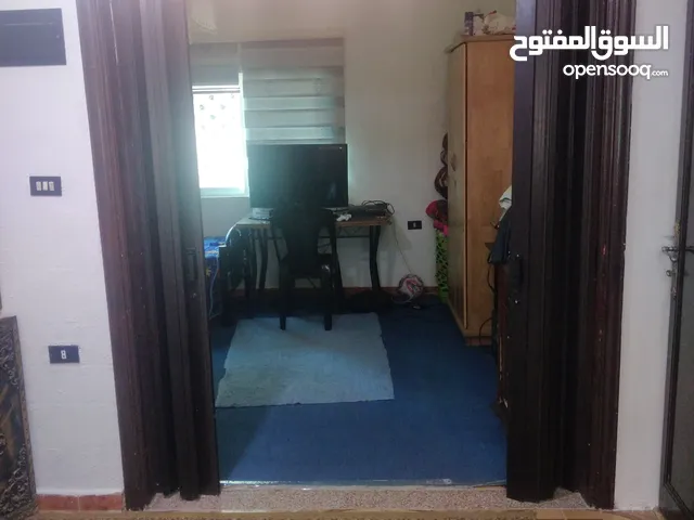 81 m2 4 Bedrooms Apartments for Sale in Amman Umm Nowarah