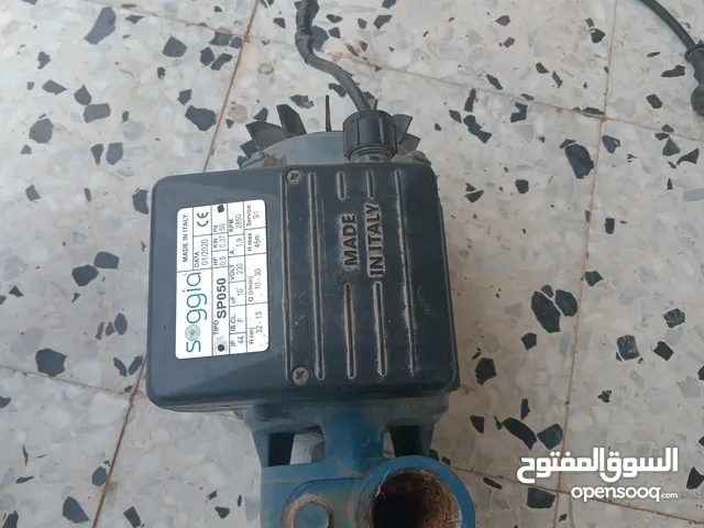 مضخة نصف حصان إيطالية نظيفة وشغالة بالتجريب