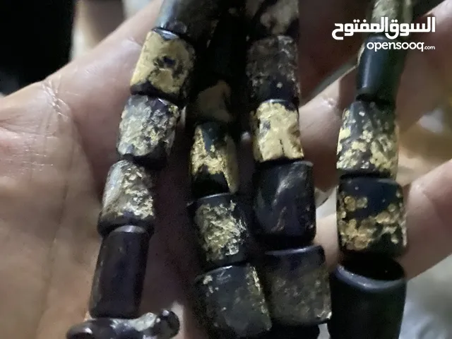 سبحة مرجان اسود خام 33