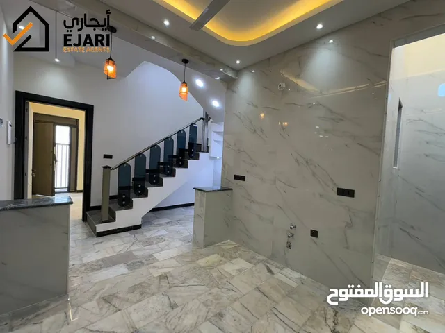 50m2 3 Bedrooms Townhouse for Rent in Baghdad Khadra