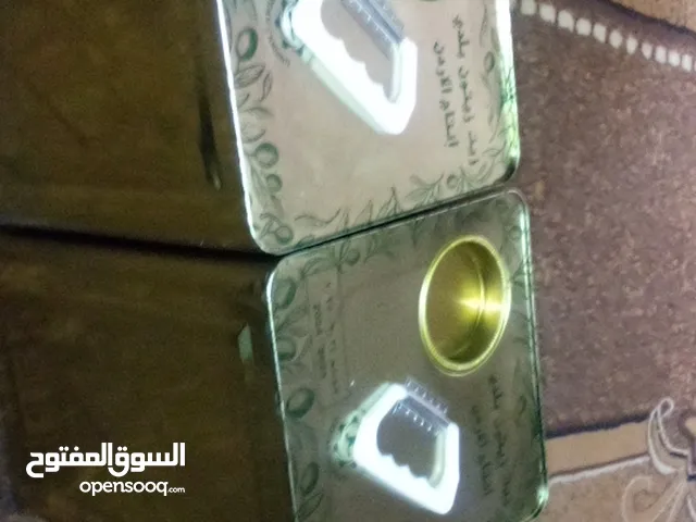 زيت زيتون بلدي نظيف جدا مختوم ختم المعصره للبيع بسعر طري الله يبارك لصاحب النصيب