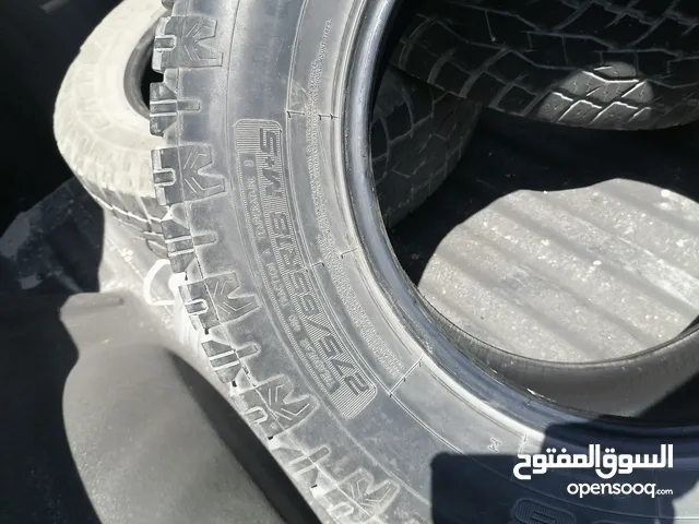 ثلاث فردات كوشوك بحاله جيده للبيع قياس18 بسعر75دينار