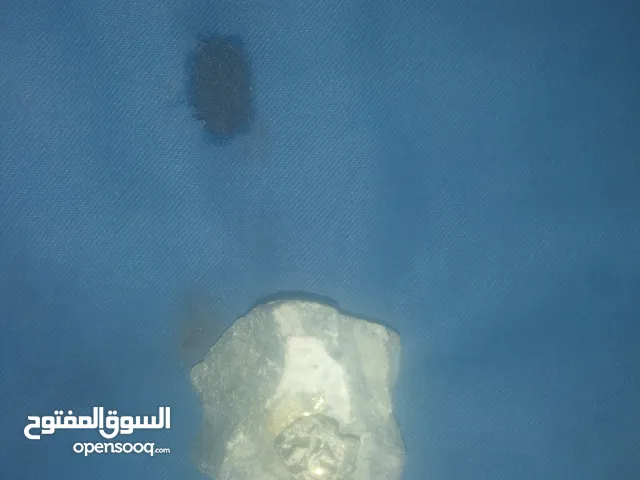 احجار كريمه وذهب. بسعر مناسب