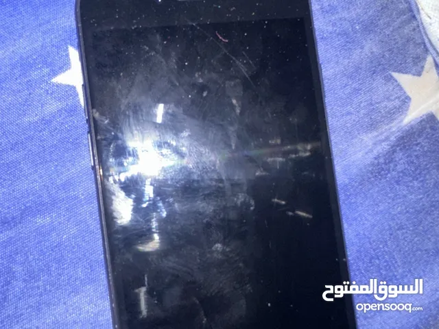 آيفون ES صغير اللون فضي غامج