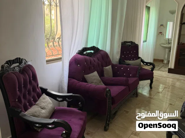 طقم كنب فاخر مع الطاولات