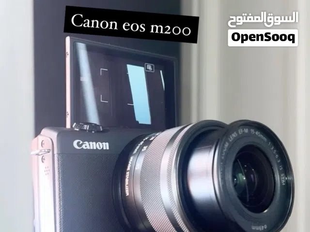 Canon eos m200