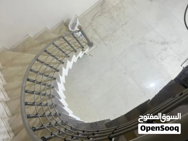 150 m2 5 Bedrooms Townhouse for Rent in Basra Muhandiseen